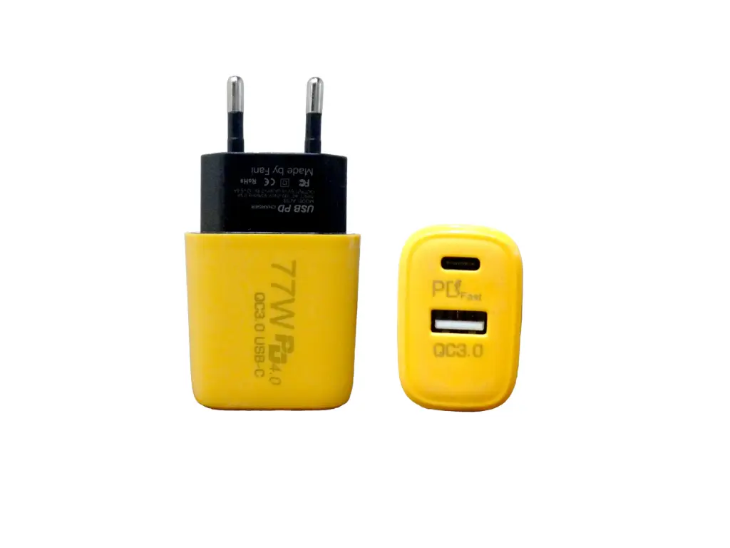 [C1A2T.S2LM-14] PD & USB PORT ADAPTER 77W 4.0